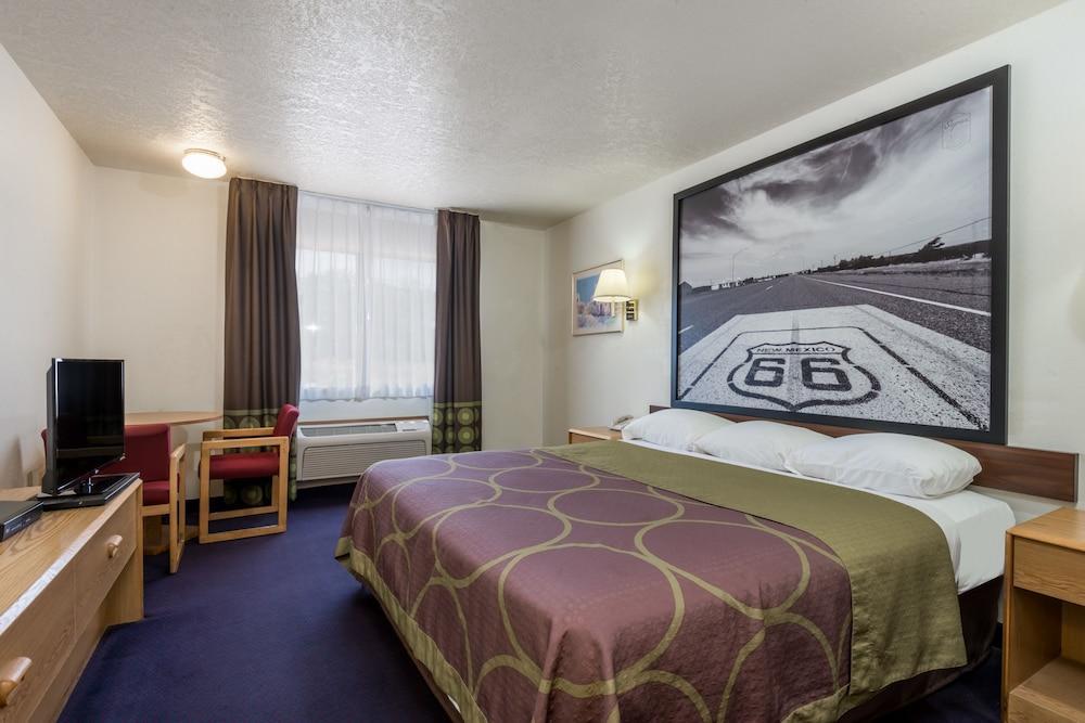 Quality Inn & Suites Albuquerque North Near Balloon Fiesta Park Exterior photo