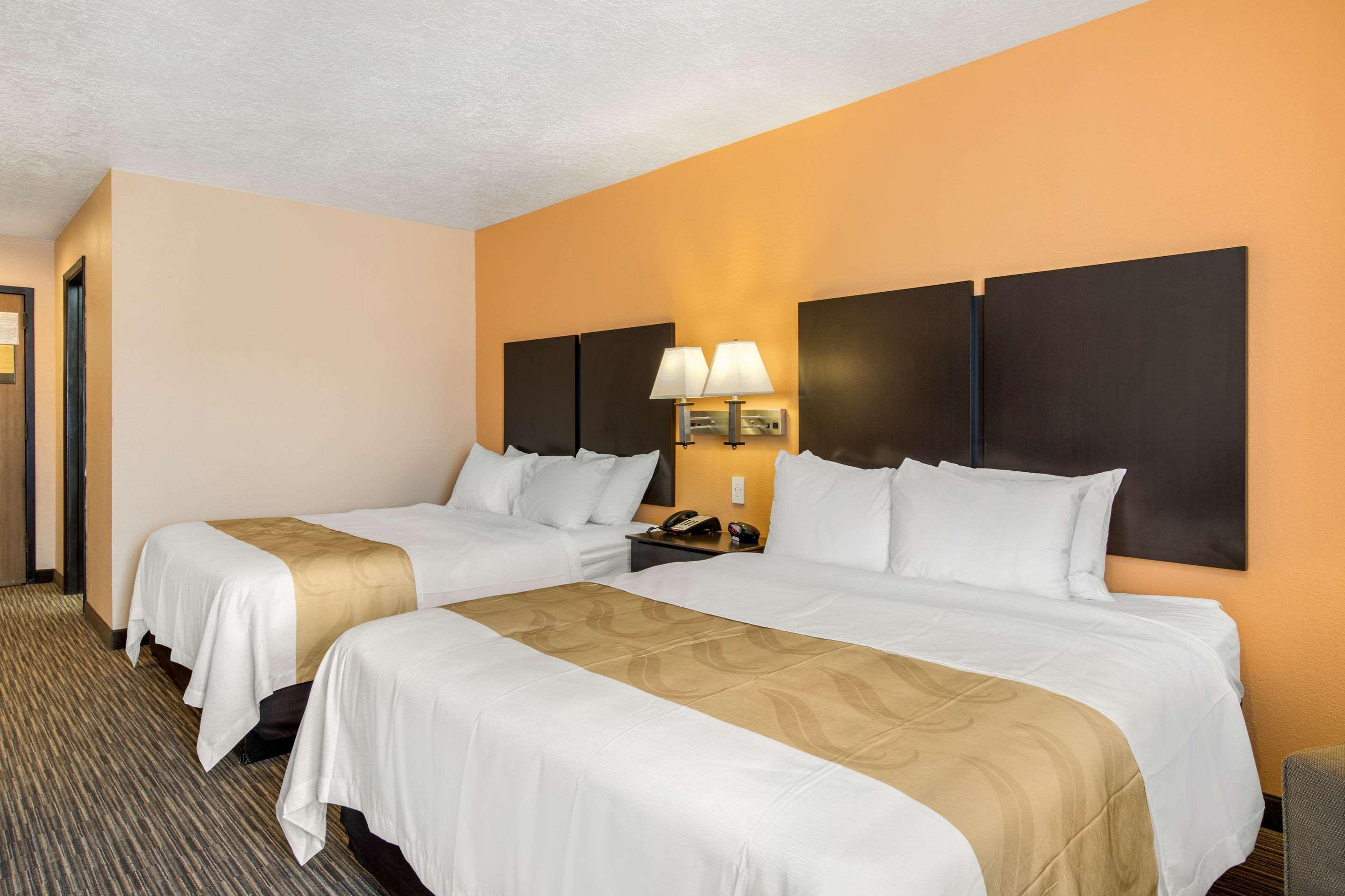 Quality Inn & Suites Albuquerque North Near Balloon Fiesta Park Exterior photo